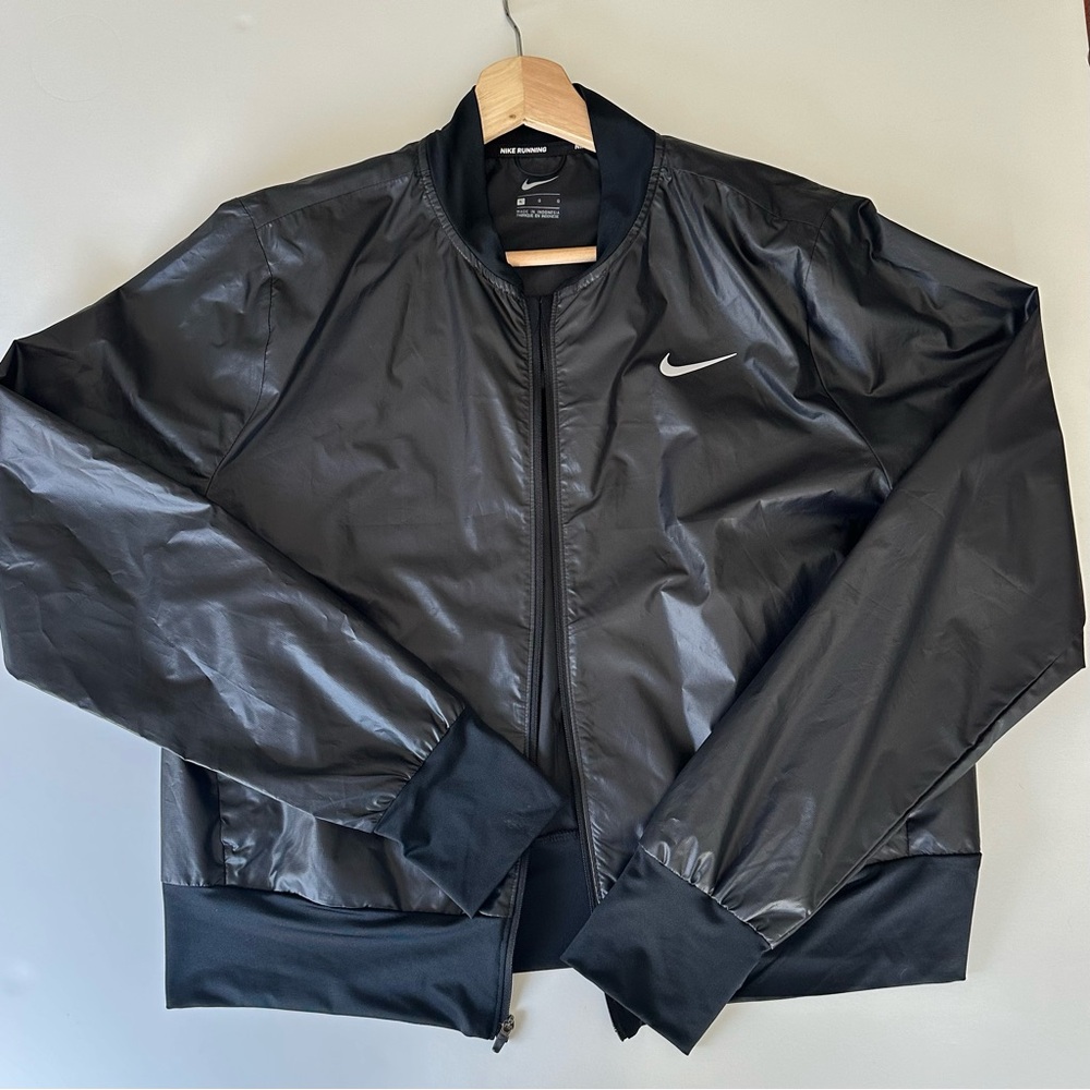Nike Women’s Ripstop Jacket - Picture 2 of 4